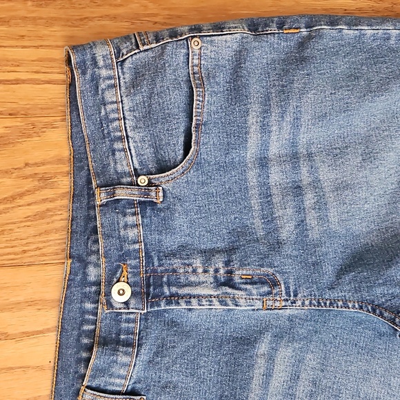 DG2 by Diane Gilman Embellished Jeans Size 12 P - Picture 3 of 7